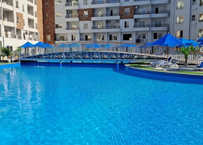 Tiba Golden Beach Resort, Down Town