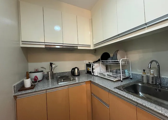 The Palladium - Modern Executive Studio
