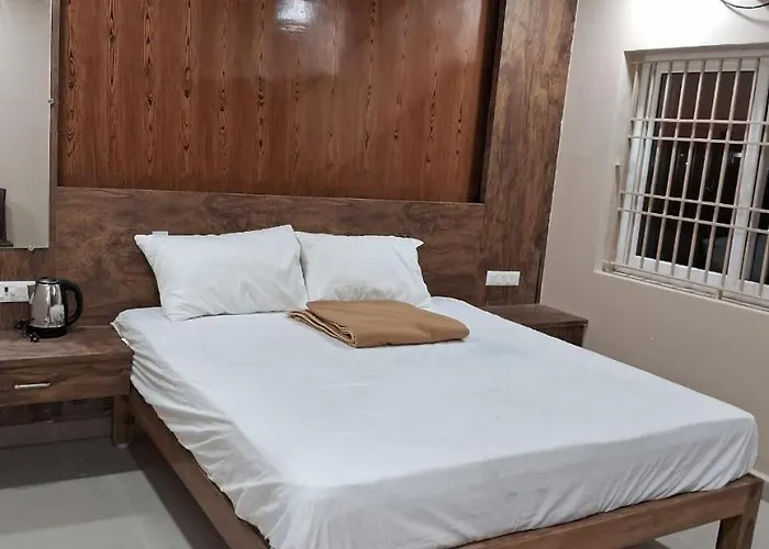 Ponnuswamy Residency
