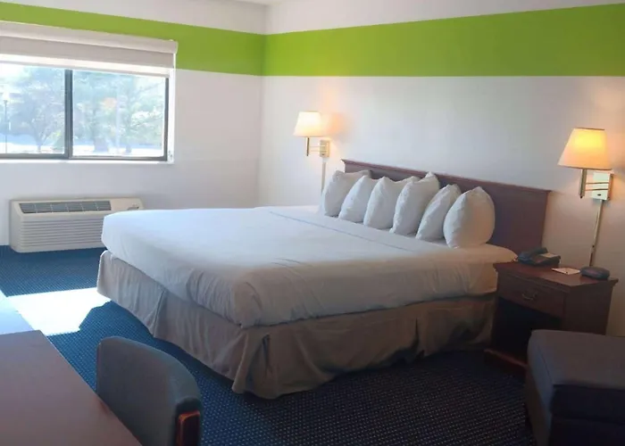 Ramada Limited - Mount Sterling