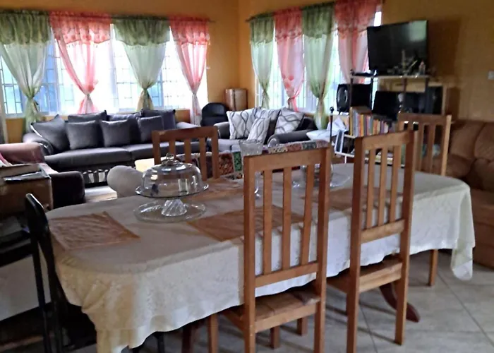 Chaudhry Second Floor Single Suite