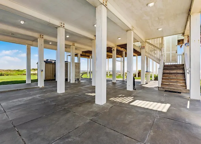Sand To Sea Beachfront 3Br, Direct Access, Outdoor Bar & Grill
