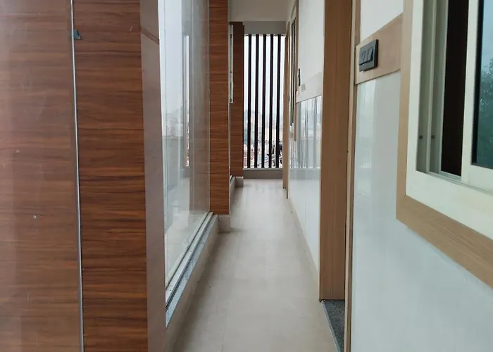 Hotel Vatika Royal