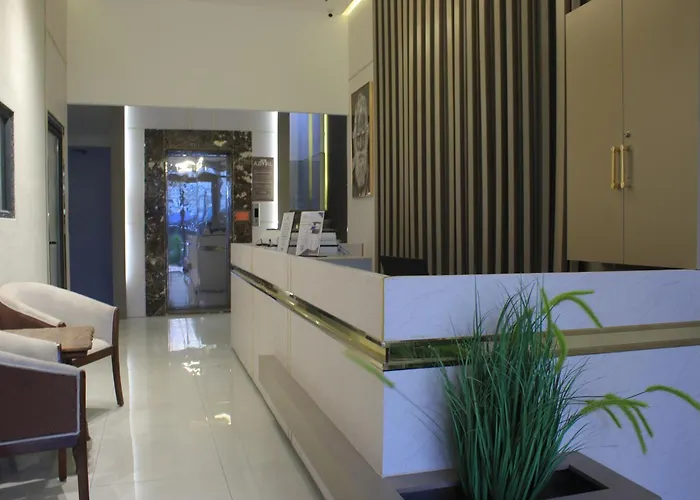Azmal Hotel & Suites