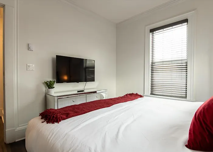 Fully-Stocked Kitchen, Ac, Wifi, Wd, Near Baseball And Downtown