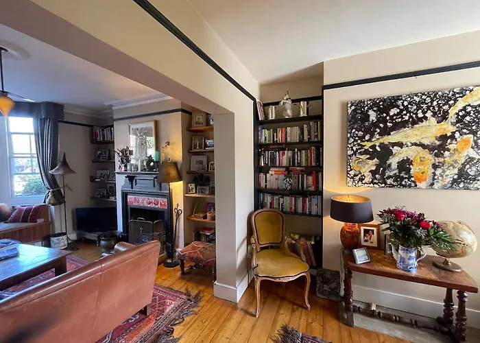 Large Townhouse In Lewes, National Park