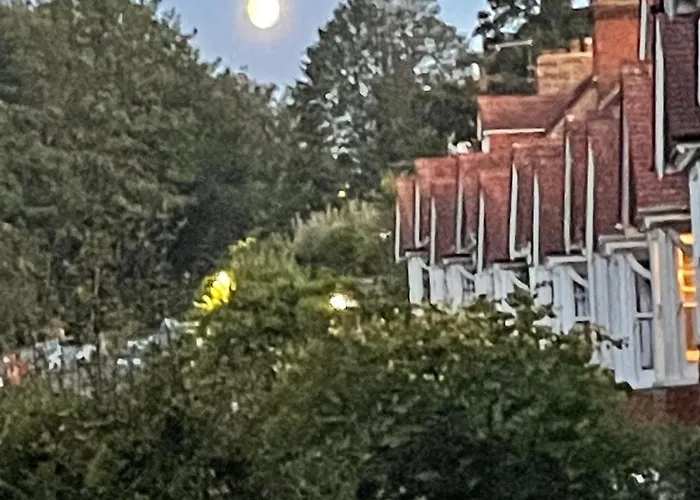 Large Townhouse In Lewes, National Park