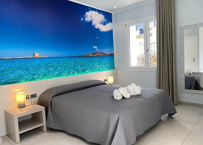 Hotel On The Promenade Of Stintino, Rooms With Air Conditioning And Private Bathroom
