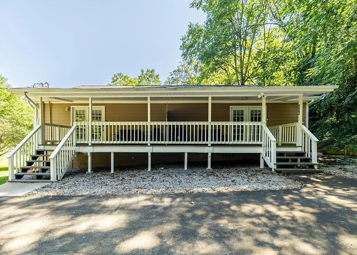 Cozy Duplex W King Bed 2 Full