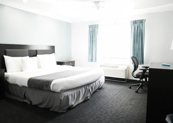 Days Inn By Wyndham West Covina
