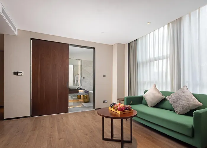 Liuzhou Imperial Dragon Bay Purejoy Hotel