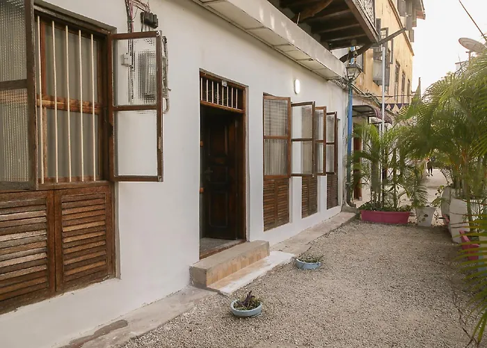 Zanzibar Town Nest Hotel