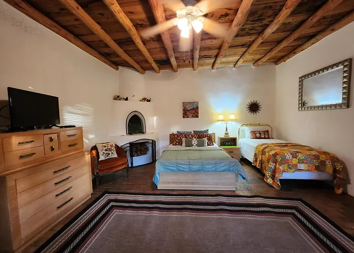 Red Mountain Manor Vineyard And Guesthouse