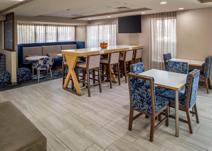 Hampton Inn Long Island/Commack