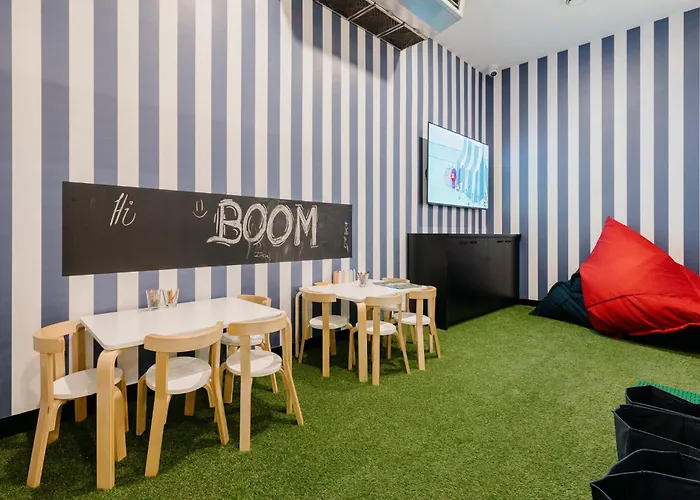Boomerang Hotel