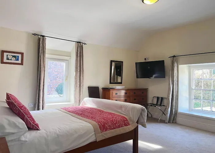 The Crown Hotel