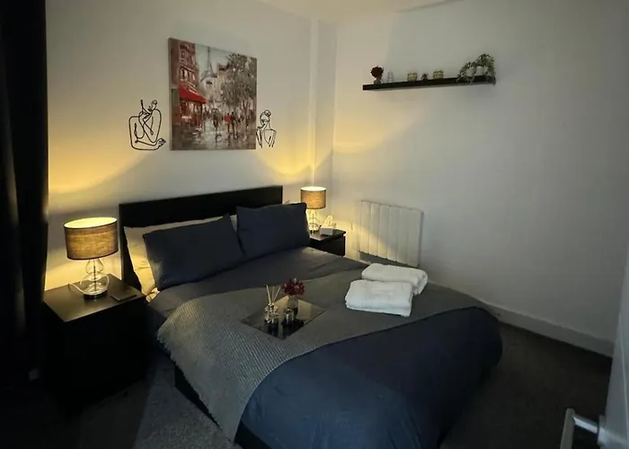 1 Bed-Sleeps 4-Town Centre-10 Min To Ascot- Pets