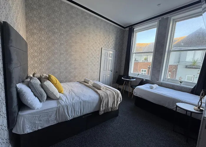 Marine Parade Hotel By Pli