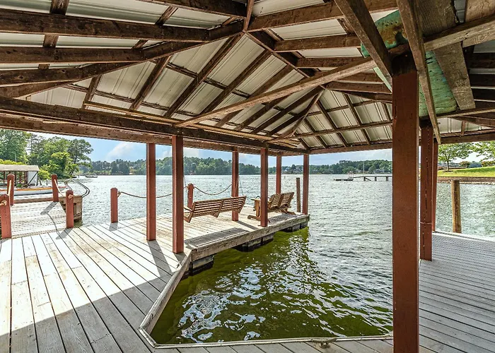 Lake Hickory Trio 2Br Green Unit