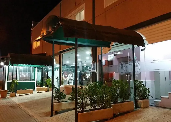 Hotel León