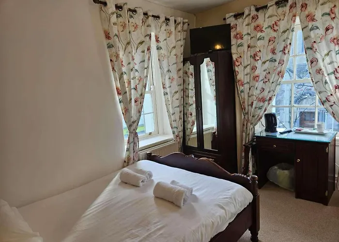 Fennessy'S Hotel