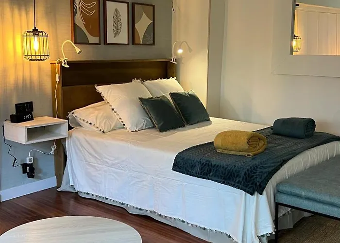 Apartamento independiente Suite - Recién reformado y parking gratis