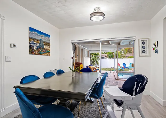 Villa Oasis 4 Miles From Hollywood Hard Rock Casino Pool & Game Room
