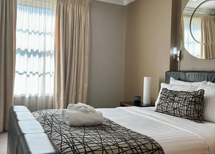 Clarendon Hotel