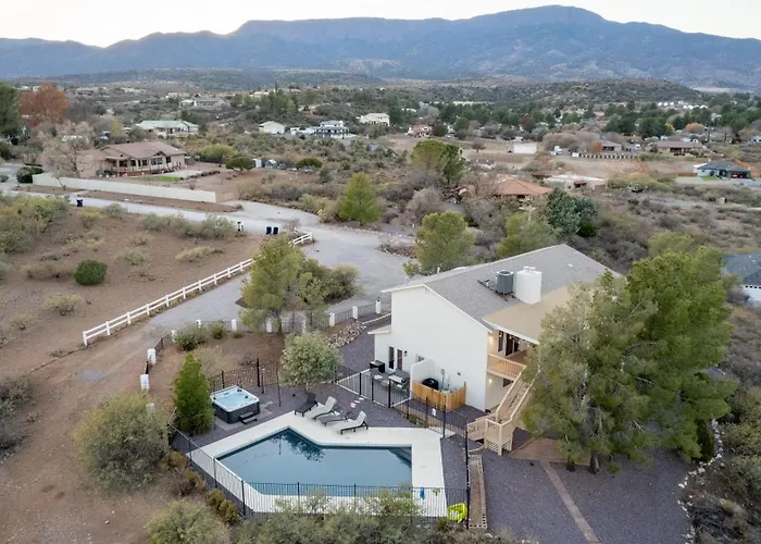 Heated Pool And Jacuzzi, Scenic Mountain View, Lux And Cozy,