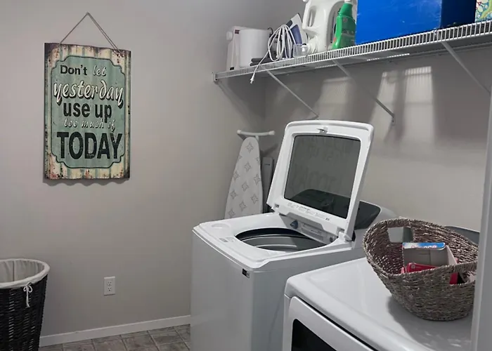 Family Fun! Gorgeous North Idaho Home W/Tesla Charge : Prairie Inn