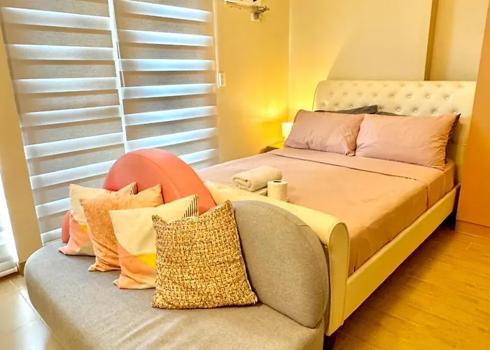 The Palladium - Modern Executive Studio