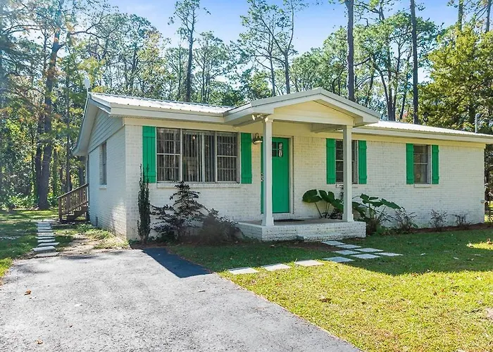 Cottage In The Pines