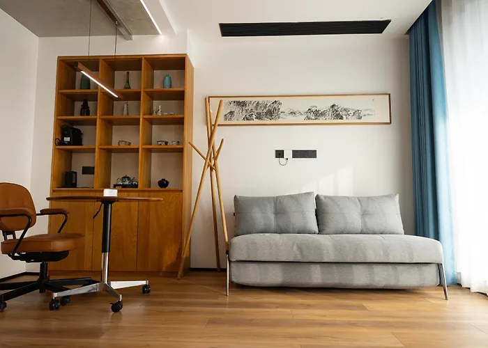 Miss Gu Lake Villa