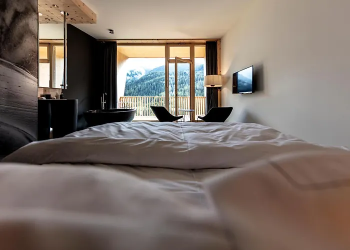 Hotel Arnica Scuol - Adults Only