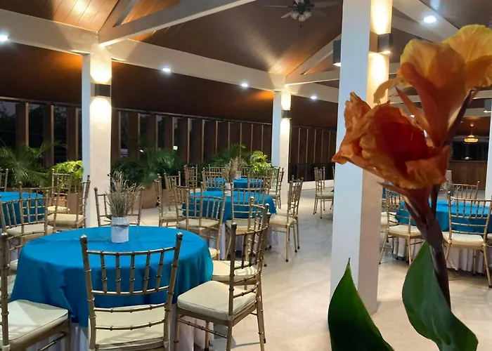Acquatro Suites