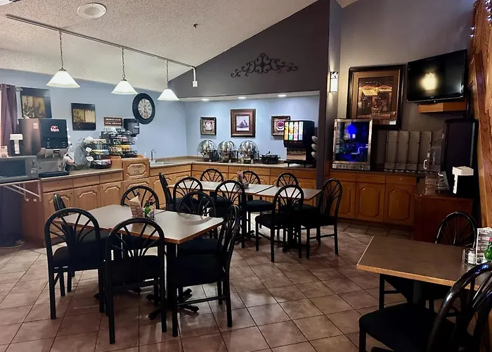 Fossil Creek Hotel & Suites