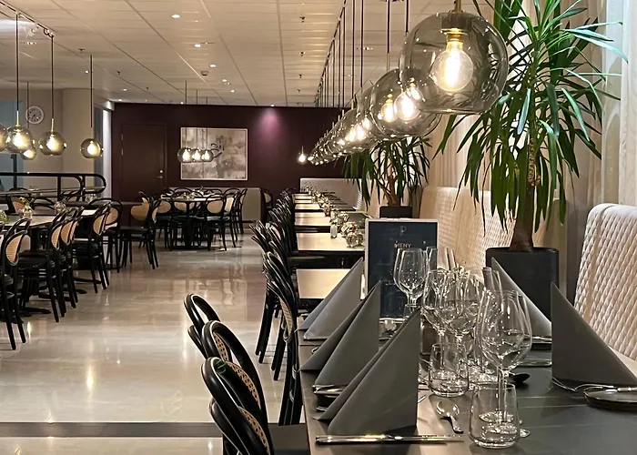 Injoy Premium Hotel Solna