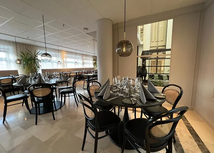 Injoy Premium Hotel Solna