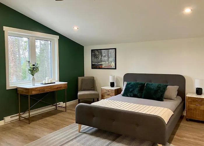 Valley Edge Lodge