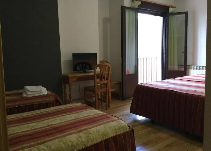 Hotel Cinco Castaños