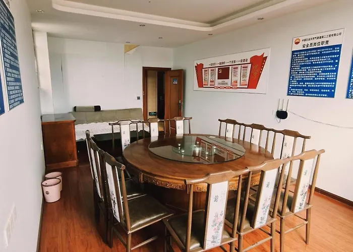 Bai Nian Sheng Shi Hotel