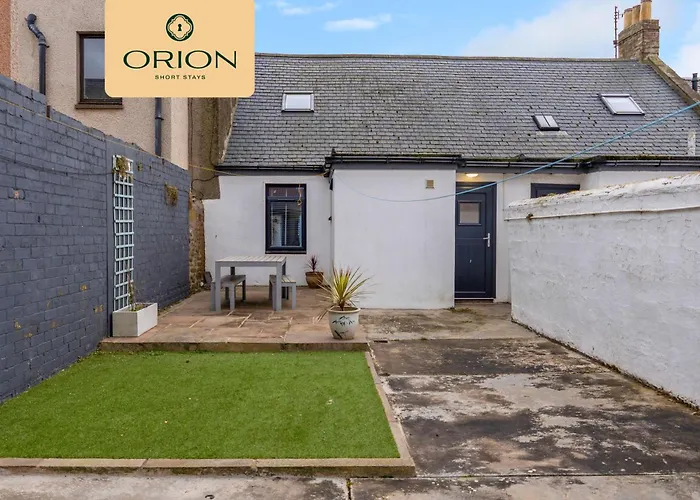 Creel Cottage No 4, Beach Front, Arbroath