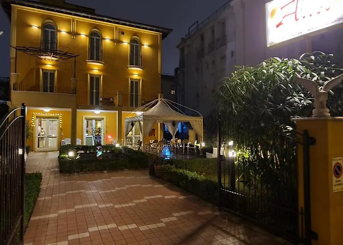 Hotel Alibi