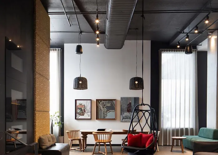 Alt Hotel Toronto Airport