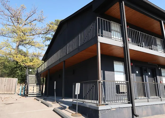 The Iris Motel