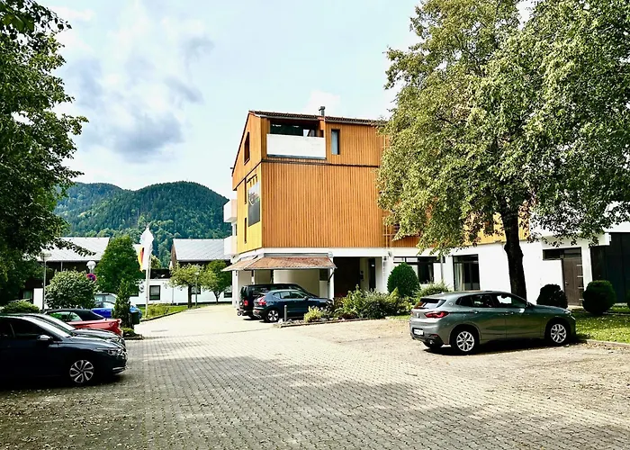 AlpenOase Schliersee - große Suite mit Sauna oder gemütliche Studio Appartements