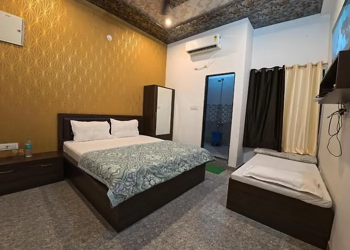 Hotel Daksh