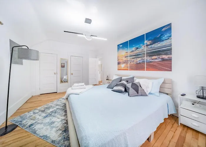 Modern Comfort Near Everything King Bed