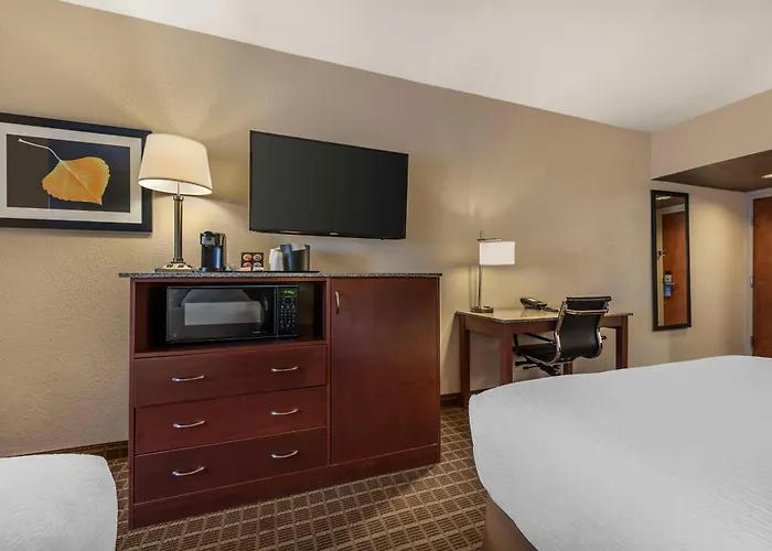 Best Western Plus Peak Vista Inn & Suites