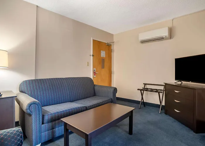 Econo Lodge Inn & Suites Rehoboth Beach